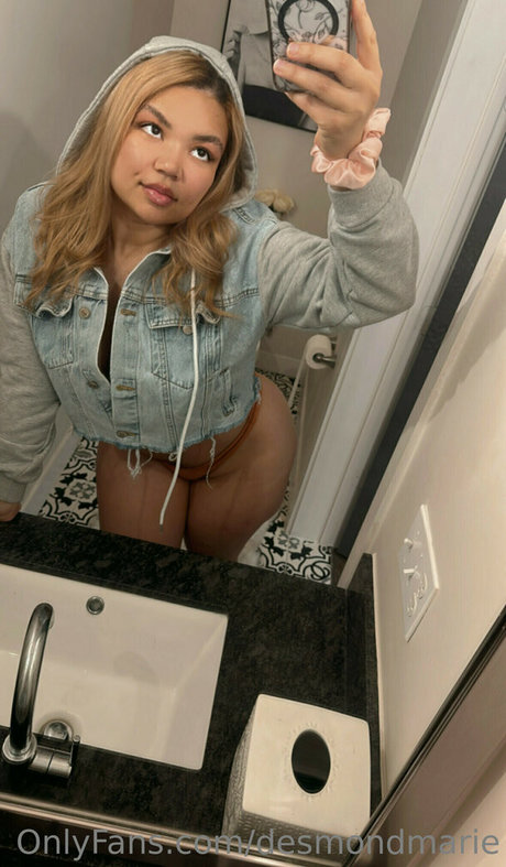 Desmondmarie model sexy img