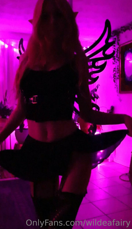 Emerald Wildea model nudes galleries