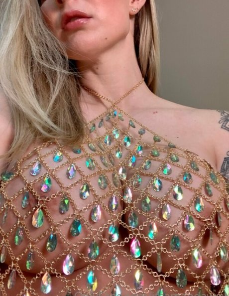 Goddess Amanda pornographic model images