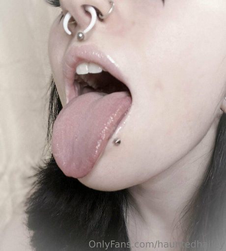 Hauntedhailey top pornstar picture