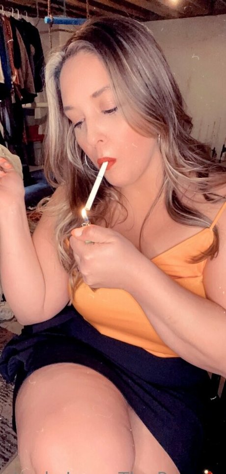 Layla Jones pretty star galleries