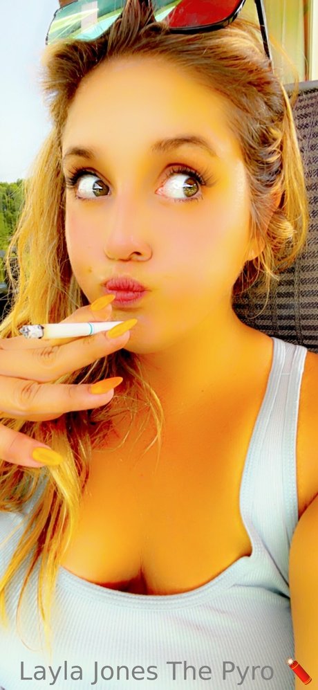 Layla Jones model sex image