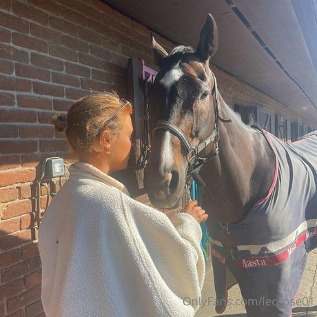 Leo Rose sex model images