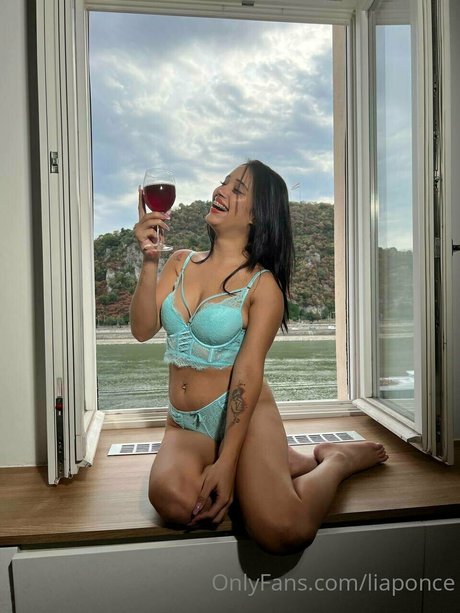 Lia Ponce model pretty gallery