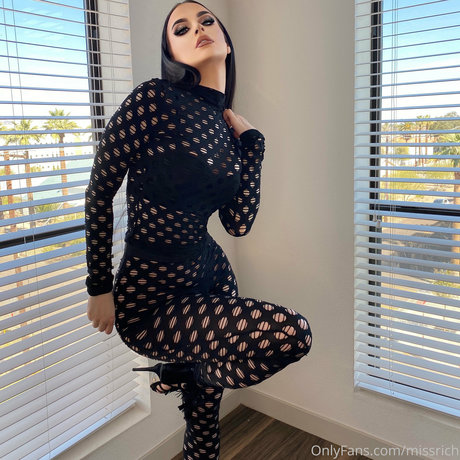 Missrich beautiful pornstar gallery
