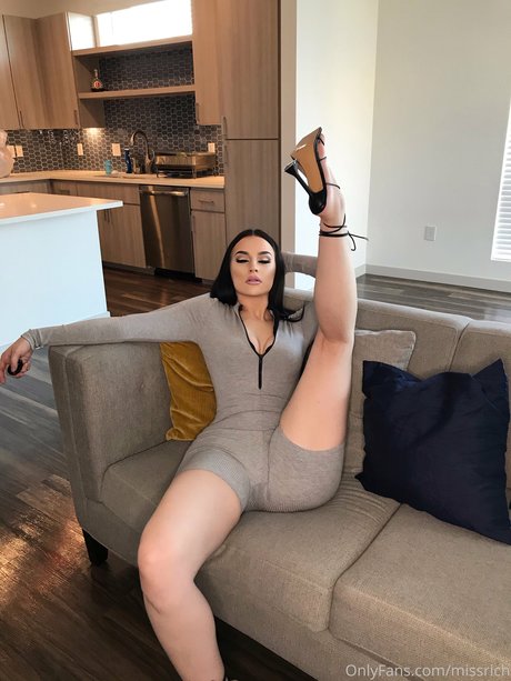 Missrich hot model photos