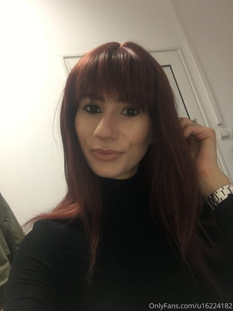 Radosveta sex model image