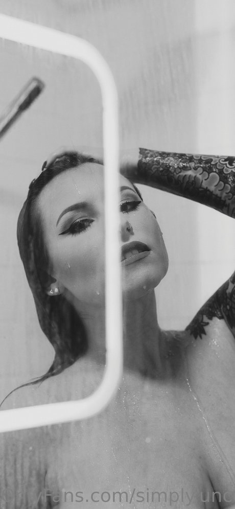 Simplyuncovered Jessie P star photo