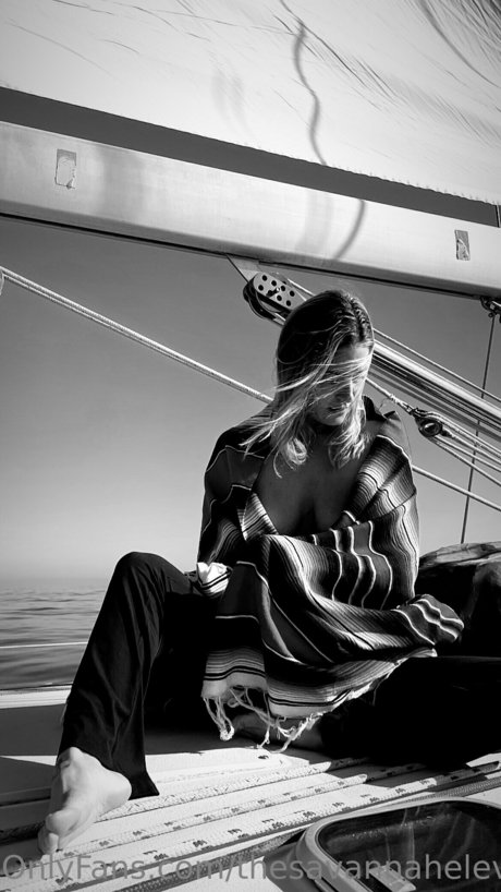 Thesavannaheleven sexy actress img