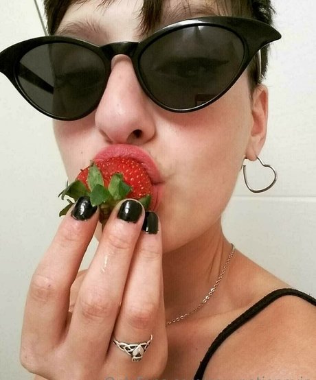 Valen Vip star high quality pictures