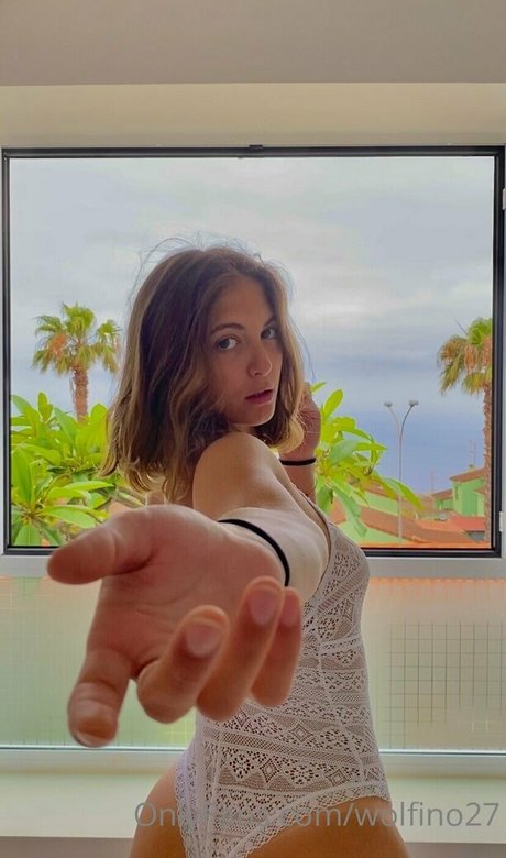 Wolfino27 star high quality photos