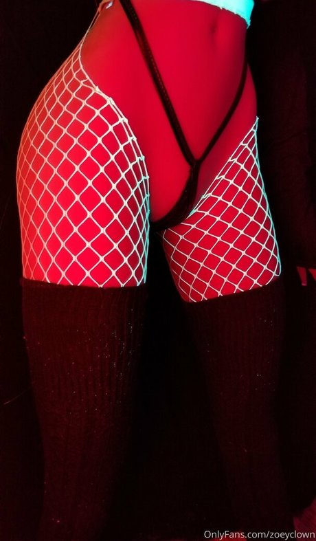 zoeyclown pornstar perfect pictures