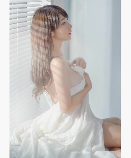 Zoeso sex model pictures