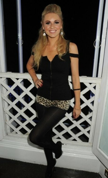 Zoe Salmon nudes model gallery