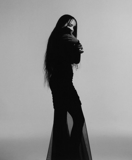 Zoe Kravitz naked pornstar img