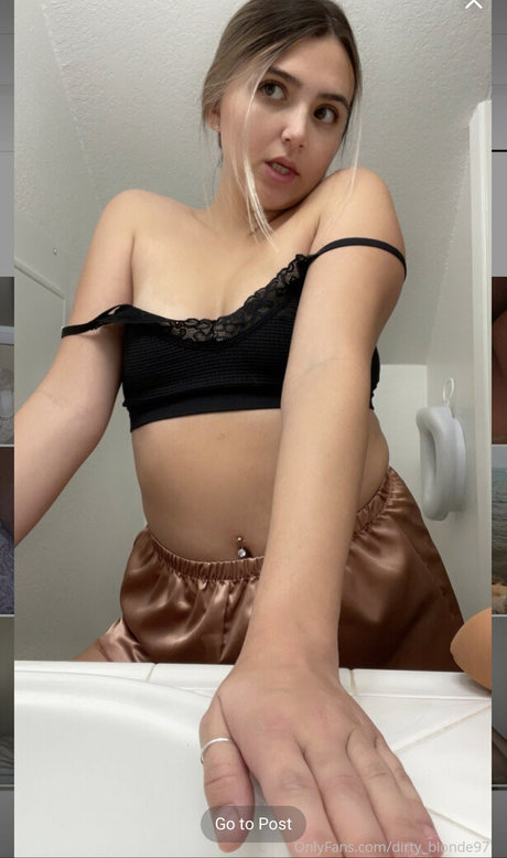 Zoe Nicole pornographic star pic