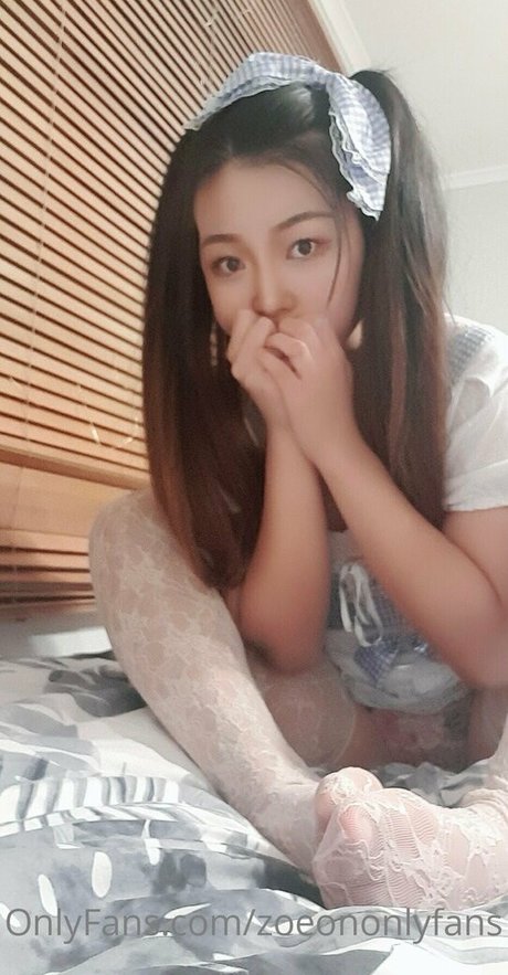 zoeononlyfans art actress images