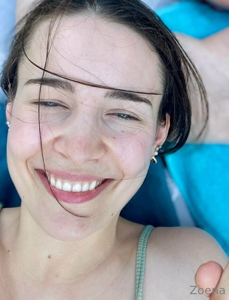 zoenafree model porn pic