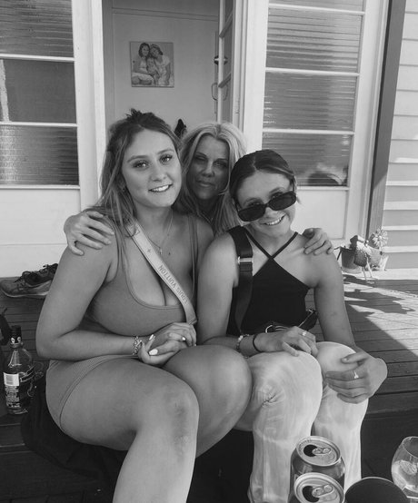 Zoe H star xxx images