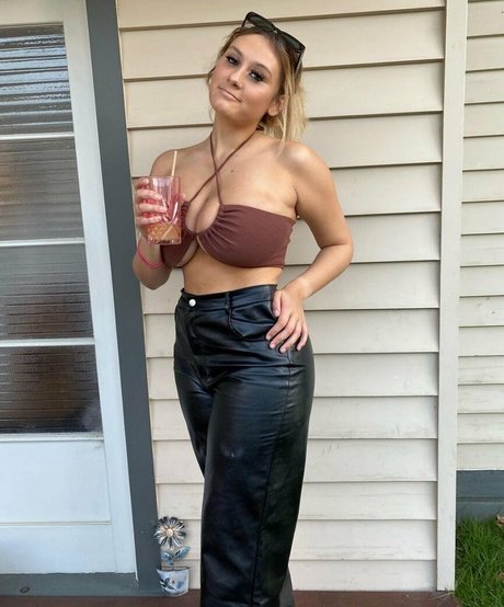 Zoe H exclusive star galleries