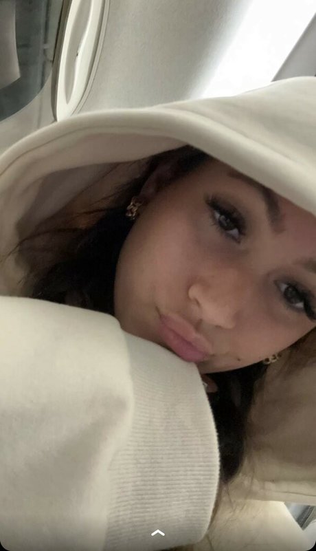 Zoe Fergurson star sexy picture