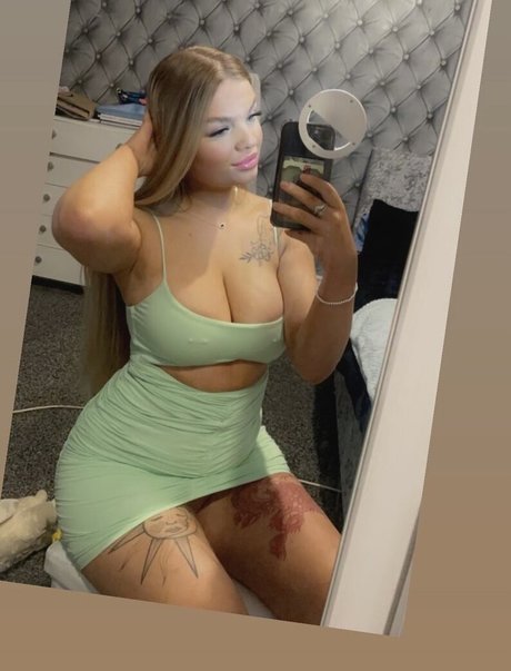 Zoe ellerington model erotic gallery