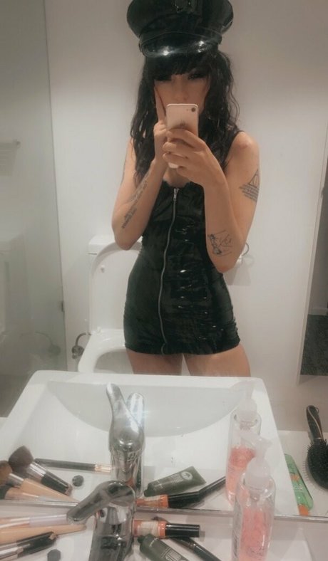 zoee12 exclusive pornstar pic