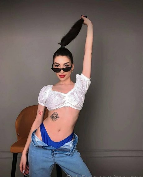 zoe cox pornstar adult photos