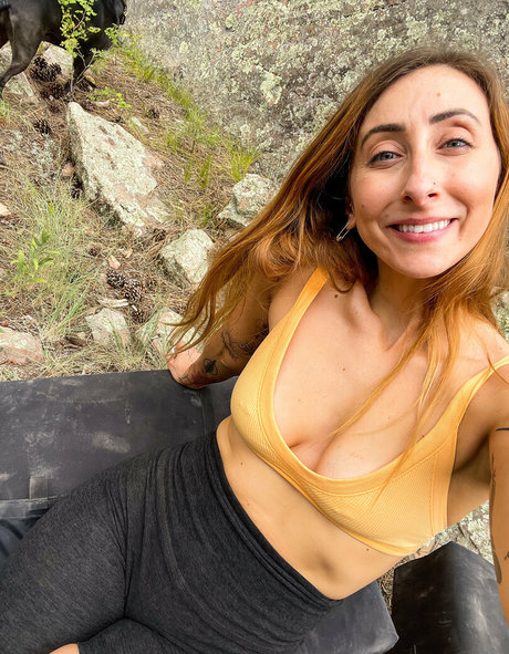 zoebytheriverfree xxx model gallery