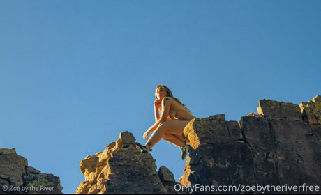 zoebytheriverfree star sex gallery