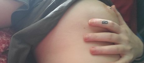 Zer0Doxy erotic pornstar gallery