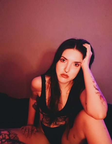 Zeppelin Heart nude star photos