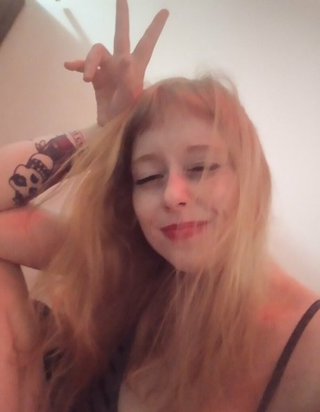 Zepam model nude pic