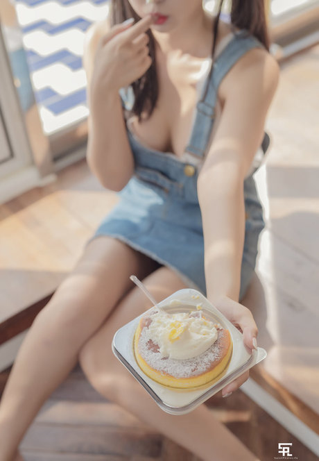 Zenny pornstar sexy img