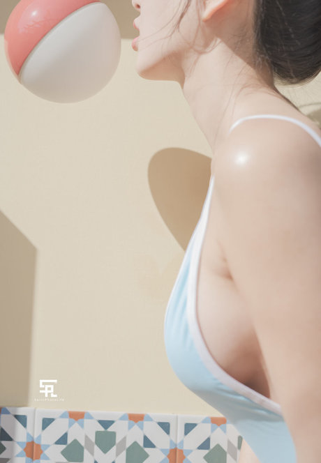 Zenny pornographic model gallery