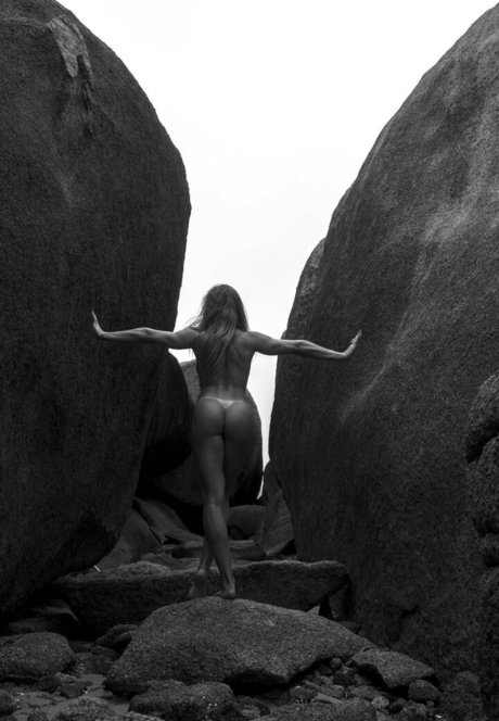 Aline Hirth pretty star image