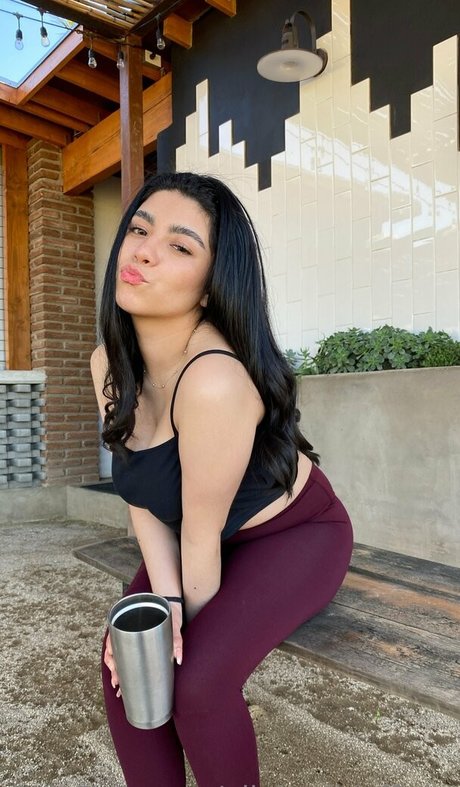 oliviawildofficial pornstar nice pic