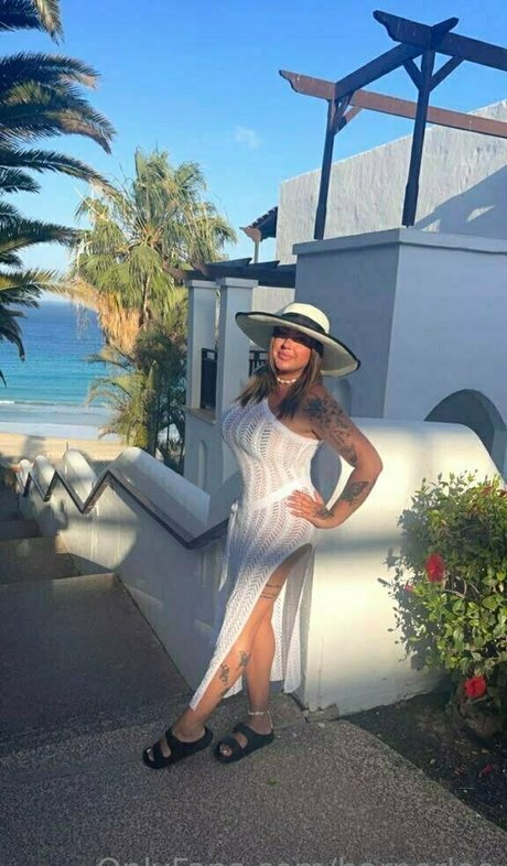 harperlee naked star image