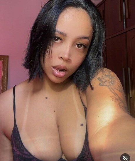 Nathalia Ottoni art star pic