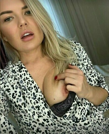 harper leee high quality actress pics