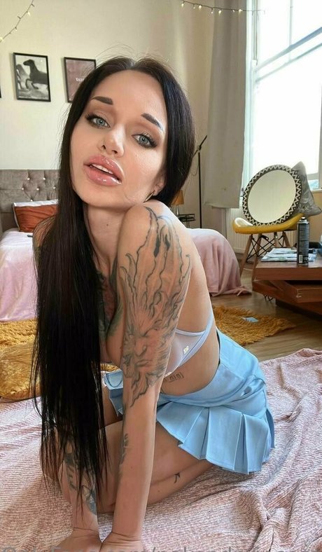 nakeedprincesss beautiful pornstar image