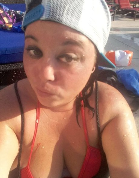 tkchaotic pretty model pictures