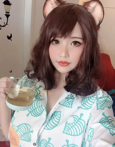 Hana Bunny sexy actress img