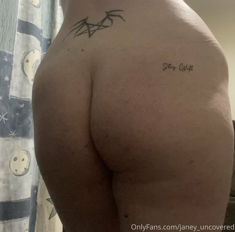 janey uncovered top star image