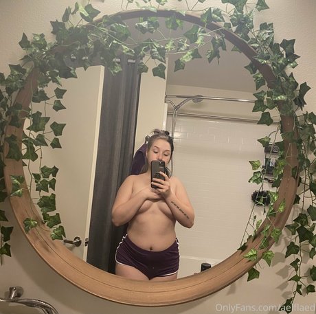 aelflaed model sexy image