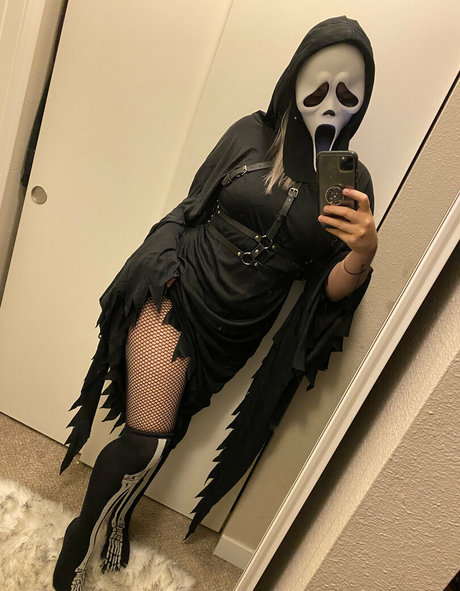 aelflaed model nude photos