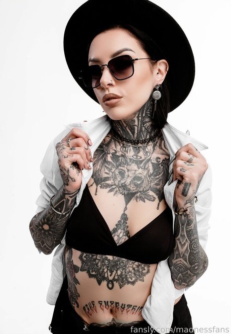 Diana Madness sexy model img