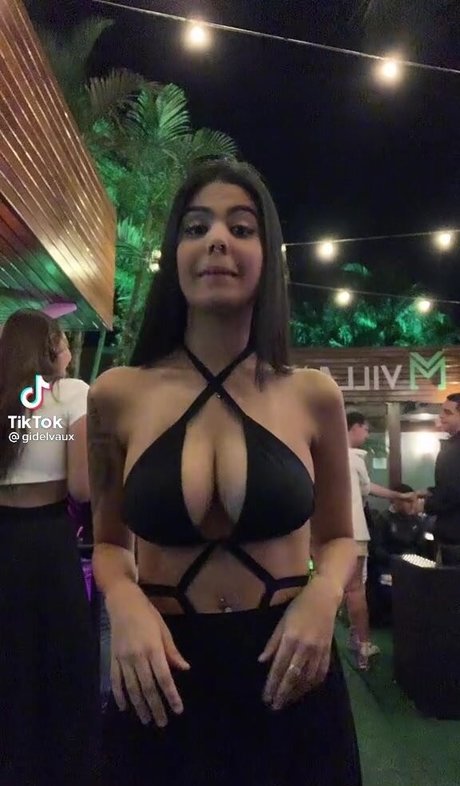 Giovanna Delvaux hot star pictures