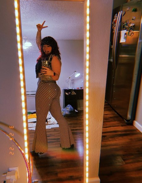 Koolysmiley model high quality gallery