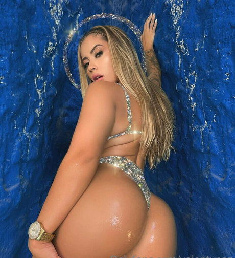 valentynaz adult star pic